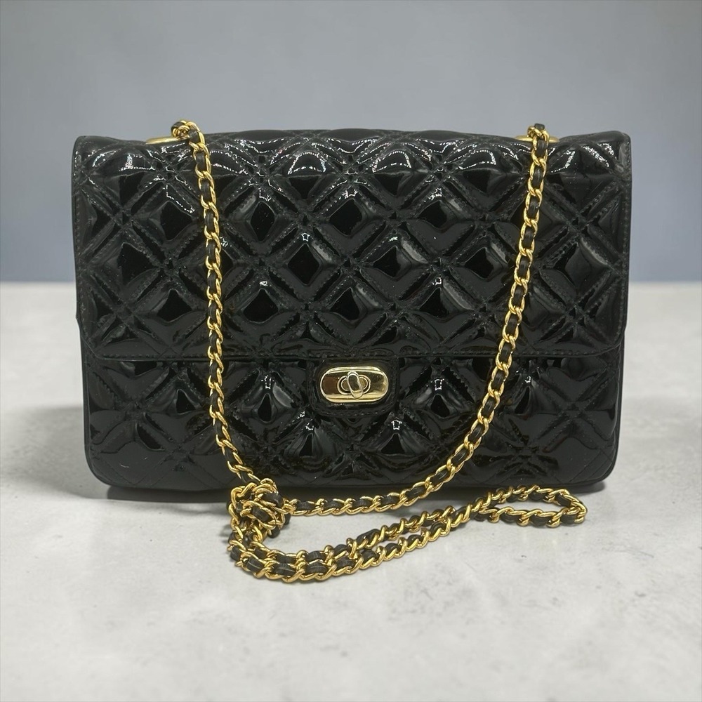 Vintage Panthers Black Quilted Diamond Pattern Patent Leather Purse Pocketbook
